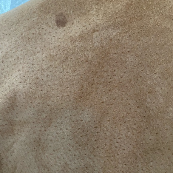 Stylish tan suede jacket with mauve lining - Picture 4 of 5